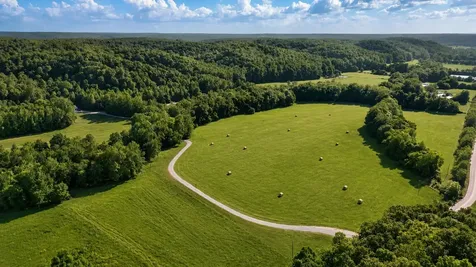 2133 Bear Creek Road Collinwood TN 38450