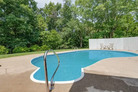 1075 Batson Mill Road Charlotte TN 37036