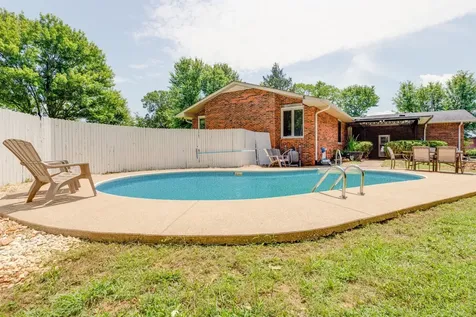 1075 Batson Mill Road Charlotte TN 37036