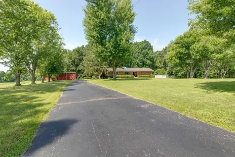 1075 Batson Mill Road Charlotte TN 37036