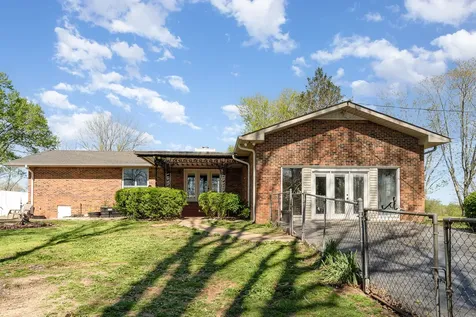 1075 Batson Mill Road Charlotte TN 37036