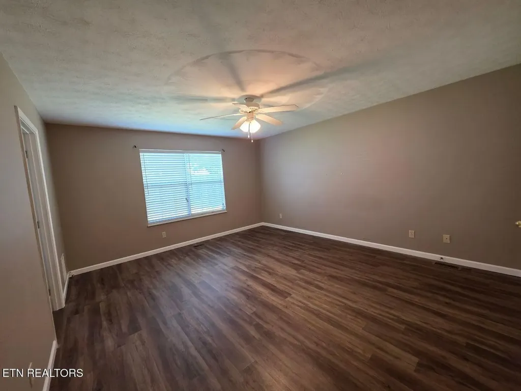 1012 Willow Creek Circle Maryville TN 37804