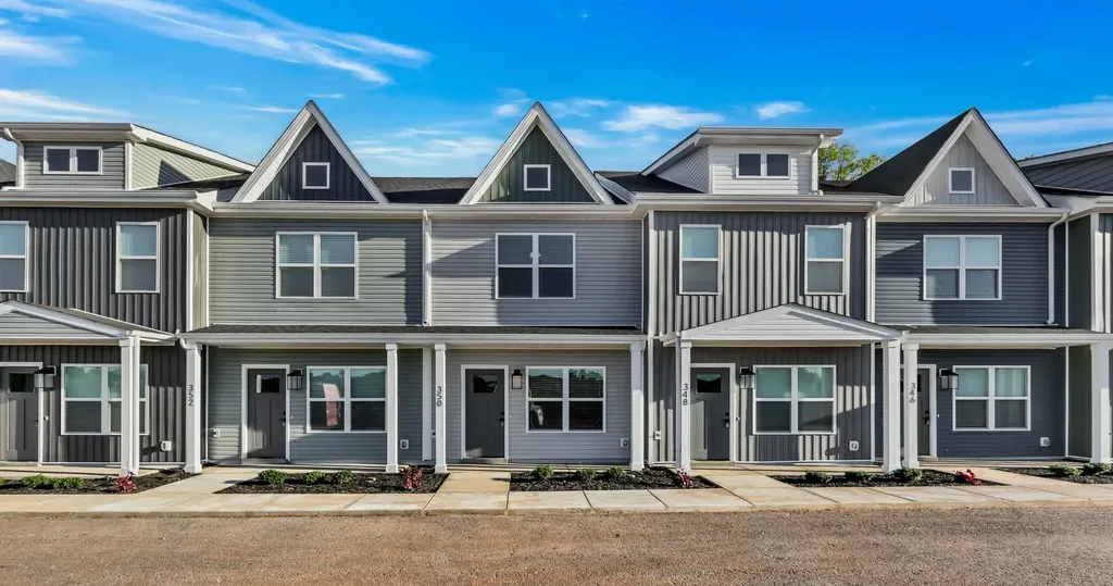 348 Front Ridge Circle Clarksville TN 37040
