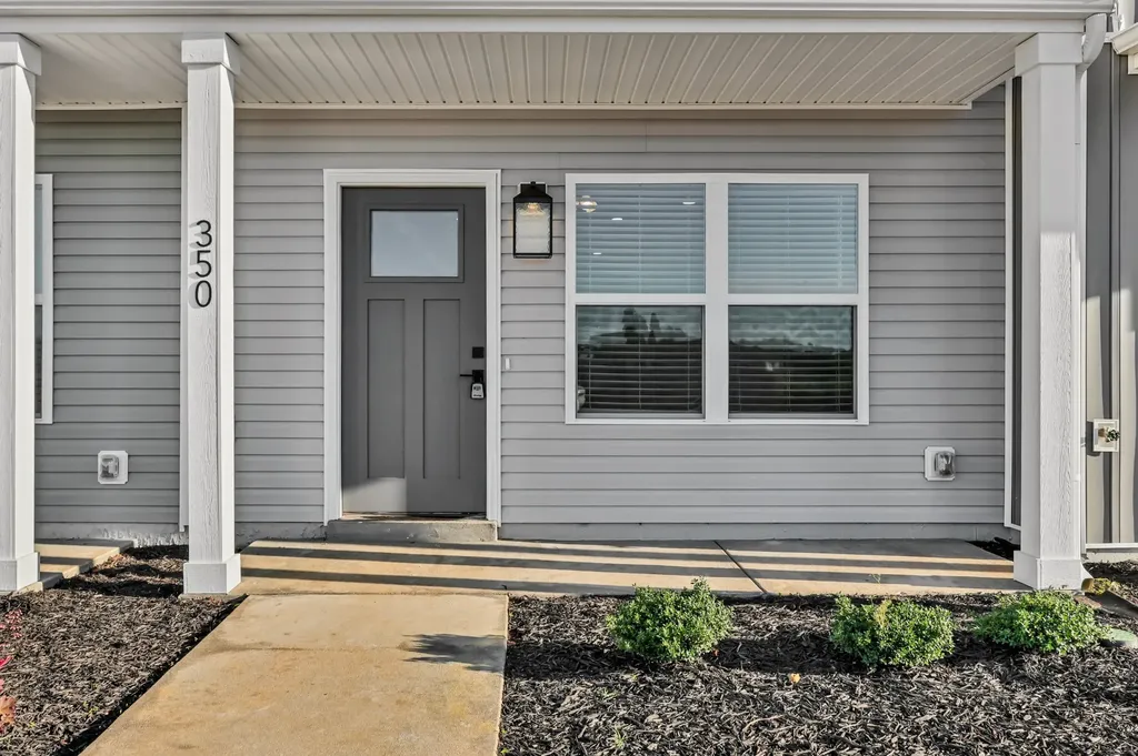 348 Front Ridge Circle Clarksville TN 37040