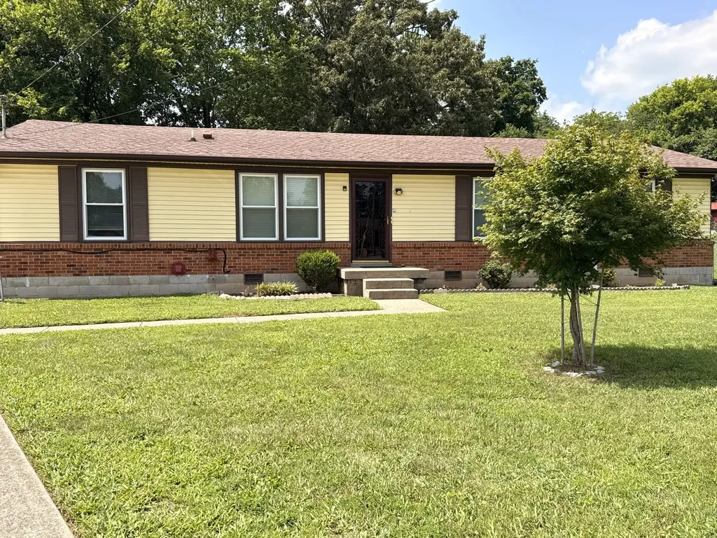 107 Winston Court Clarksville TN 37042
