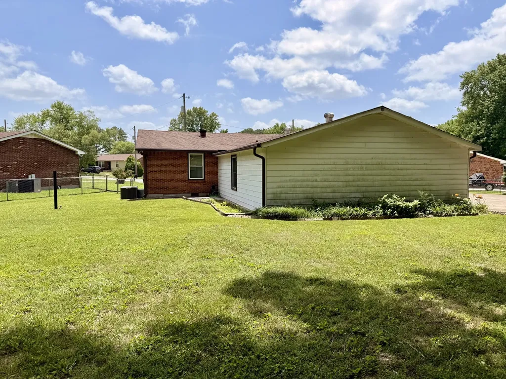107 Winston Court Clarksville TN 37042