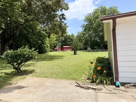107 Winston Court Clarksville TN 37042
