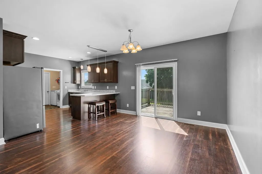 1976 Normandy Drive Columbia TN 38401