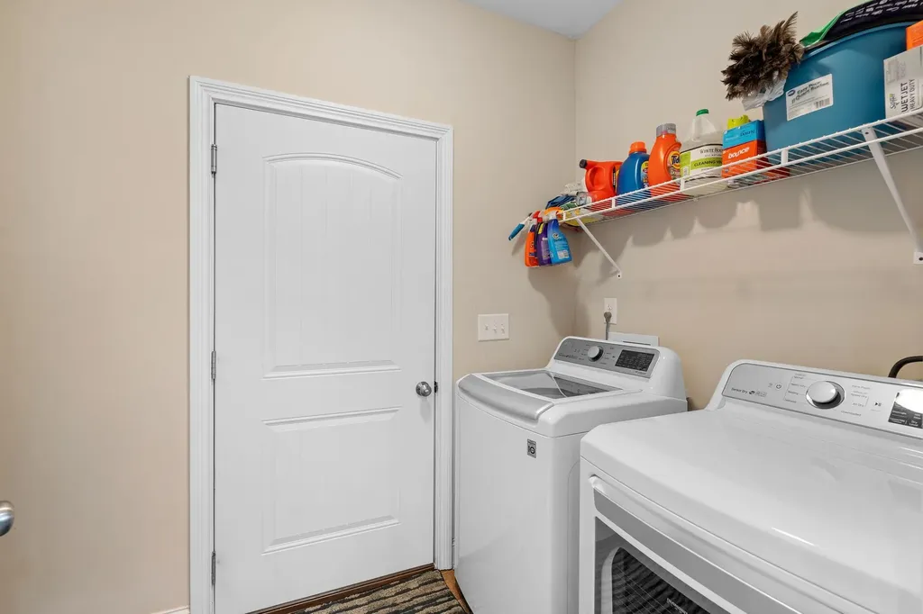 1976 Normandy Drive Columbia TN 38401