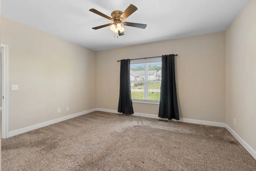 1976 Normandy Drive Columbia TN 38401