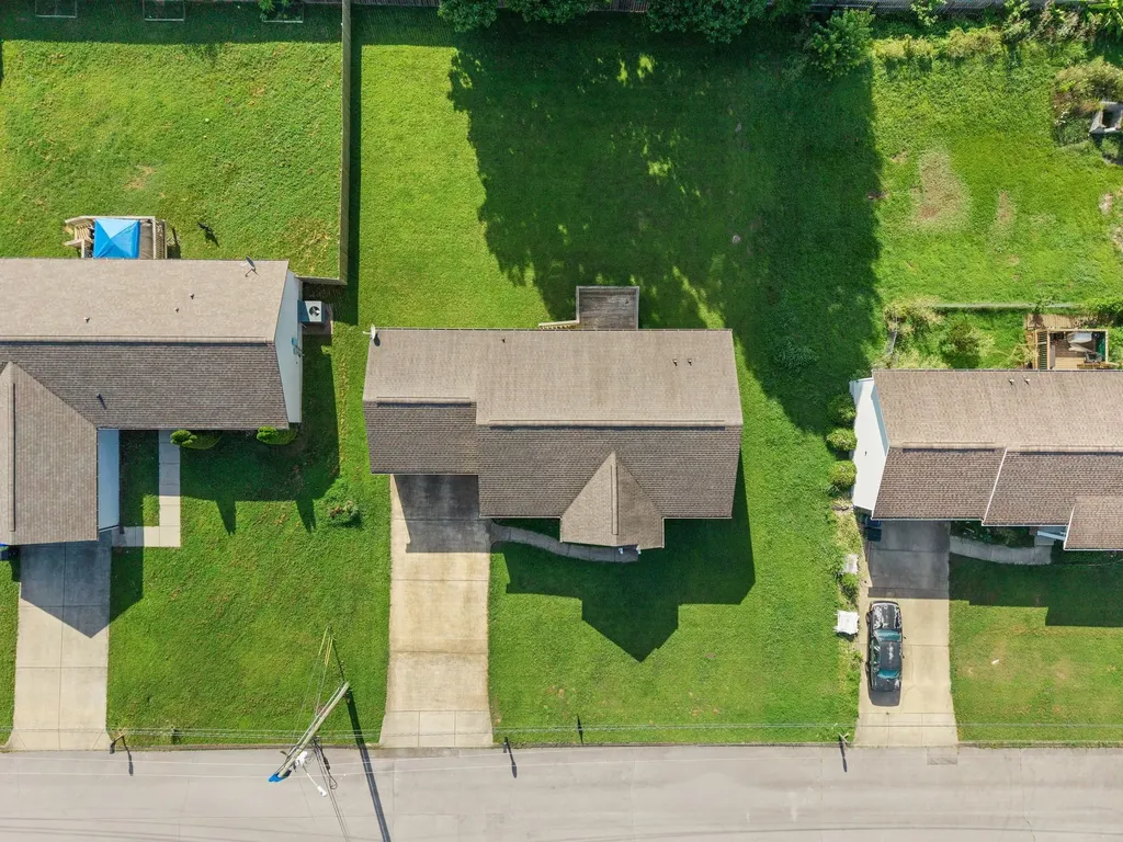 1976 Normandy Drive Columbia TN 38401