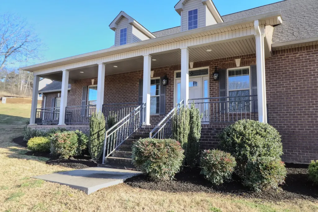 450 Bridle Path Lane Hartsville TN 37074