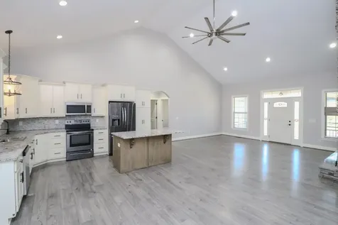 450 Bridle Path Lane Hartsville TN 37074
