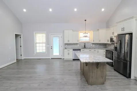 450 Bridle Path Lane Hartsville TN 37074