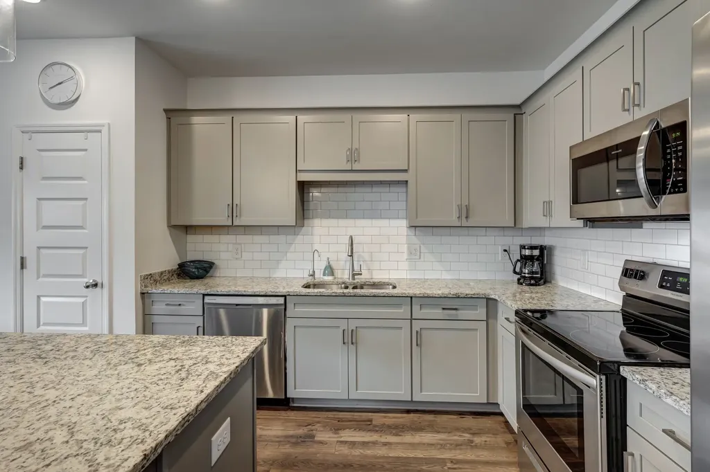 4032 Opal Drive Hendersonville TN 37075