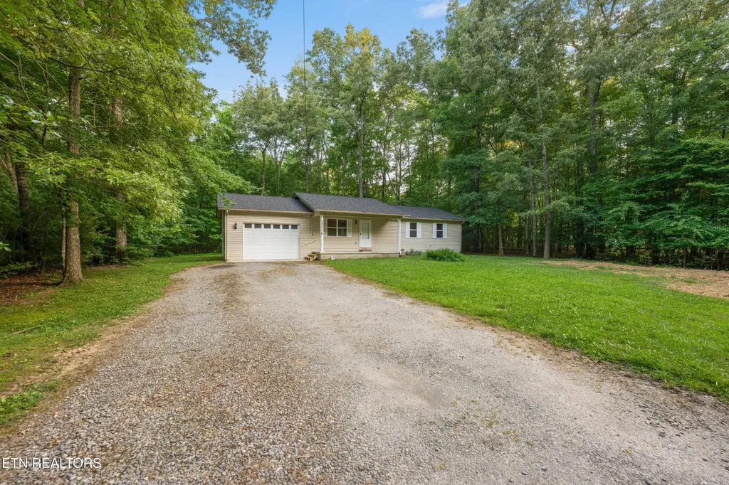 5212 Cheyenne Drive Crossville TN 38572