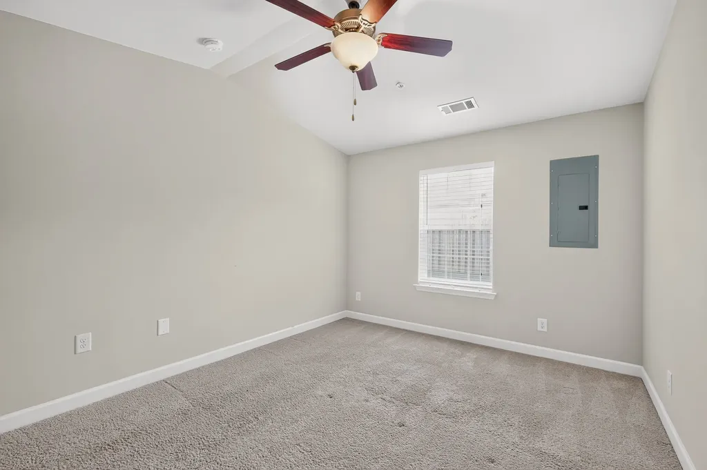 1040 Charlie Daniels Parkway Mount Juliet TN 37122