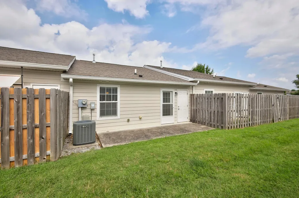 1040 Charlie Daniels Parkway Mount Juliet TN 37122
