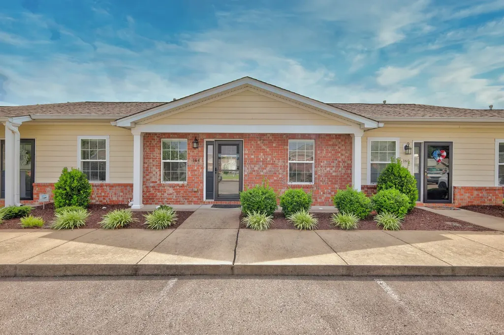 1040 Charlie Daniels Parkway Mount Juliet TN 37122