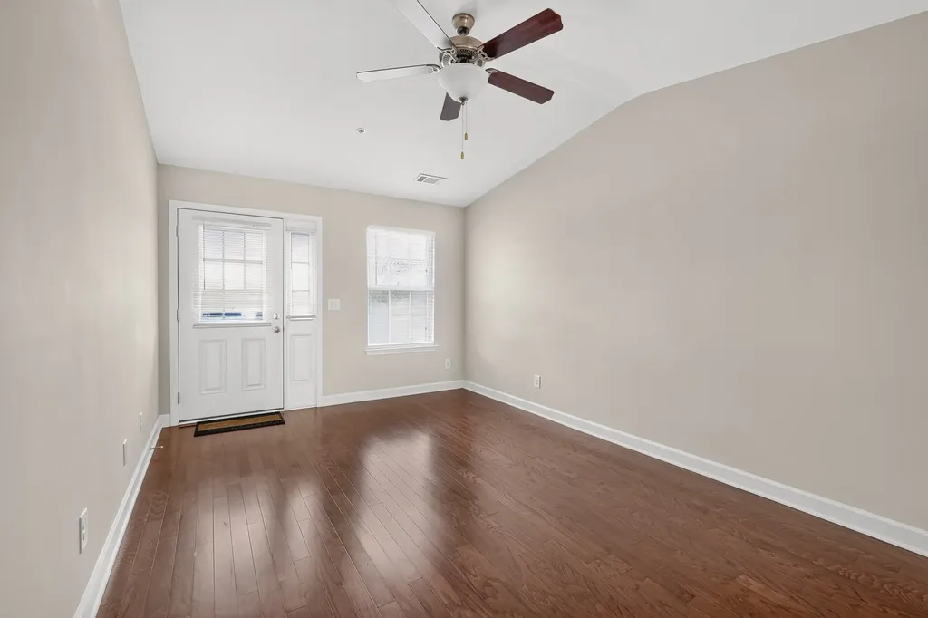 1040 Charlie Daniels Parkway Mount Juliet TN 37122