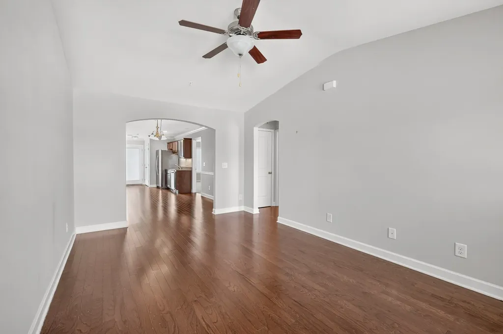 1040 Charlie Daniels Parkway Mount Juliet TN 37122