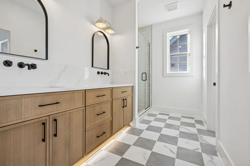 904 Douglas Avenue Nashville TN 37206