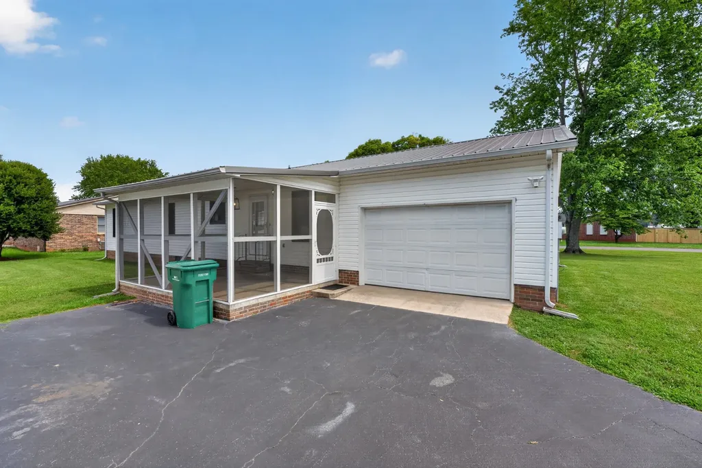 101 Lisa Circle Winchester TN 37398