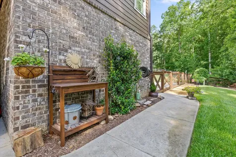 697 Sugar Leaf Lane Soddy Daisy TN 37379