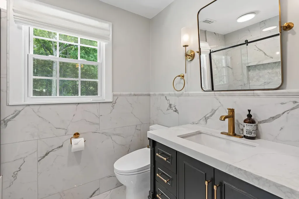 5028 Briarwood Drive Nashville TN 37211