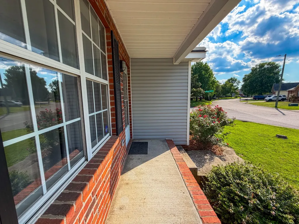 2039 Waterford Drive Old Hickory TN 37138