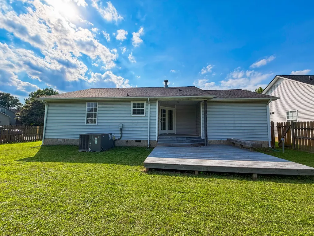 2039 Waterford Drive Old Hickory TN 37138