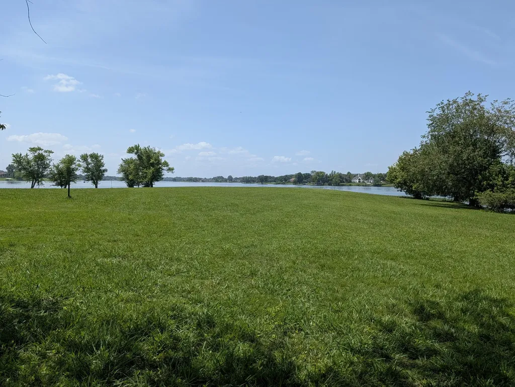 413 Private Drive Hendersonville TN 37075