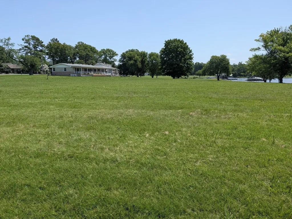 413 Private Drive Hendersonville TN 37075