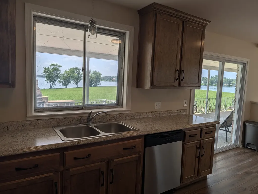 413 Private Drive Hendersonville TN 37075