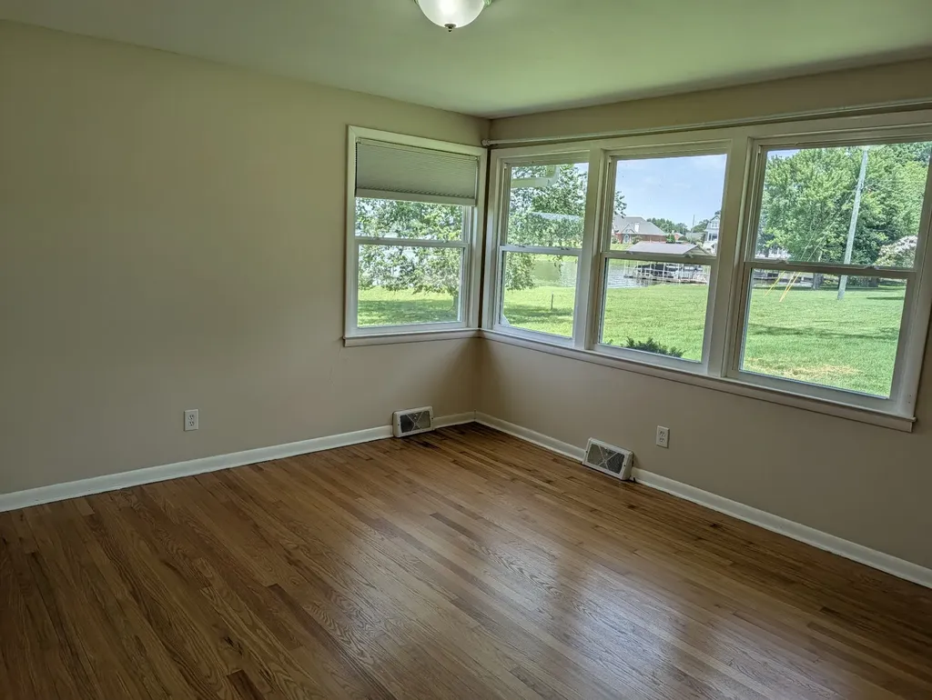 413 Private Drive Hendersonville TN 37075
