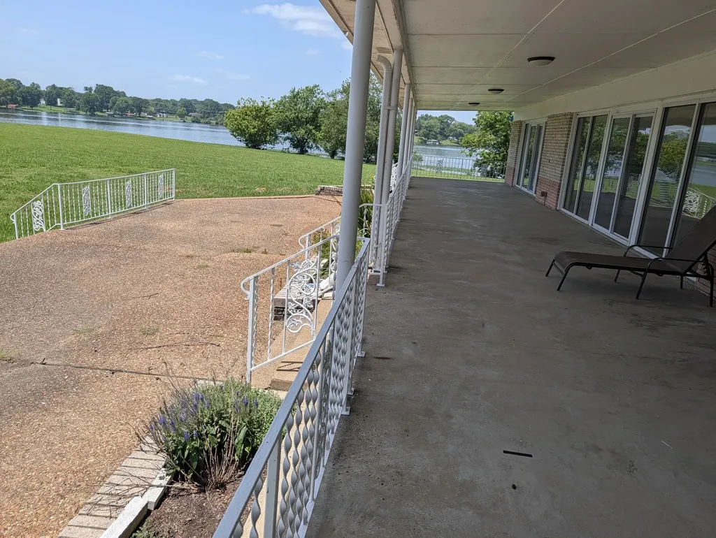 413 Private Drive Hendersonville TN 37075