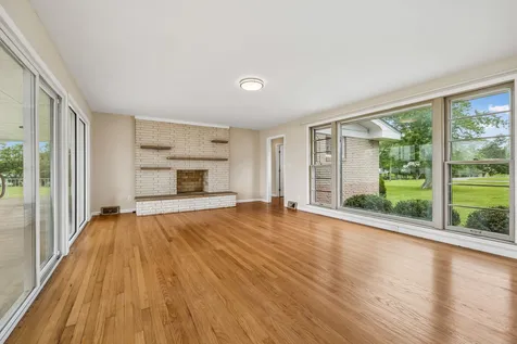 413 Private Drive Hendersonville TN 37075