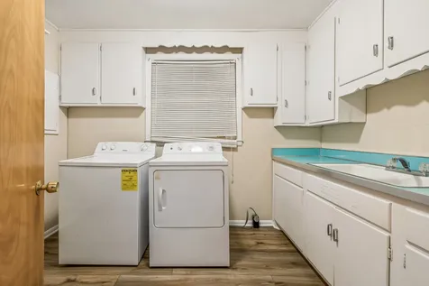 413 Private Drive Hendersonville TN 37075