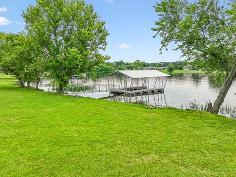 413 Private Drive Hendersonville TN 37075