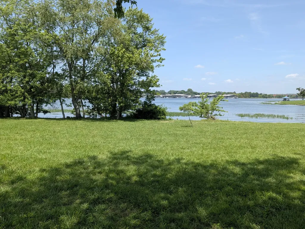 413 Private Drive Hendersonville TN 37075