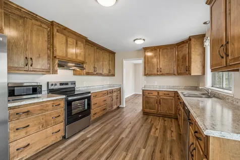 413 Private Drive Hendersonville TN 37075