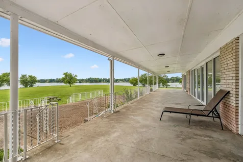 413 Private Drive Hendersonville TN 37075