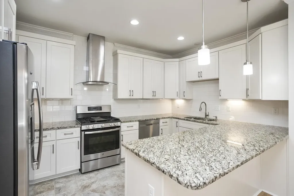 412A 37th Ave, N Nashville TN 37209
