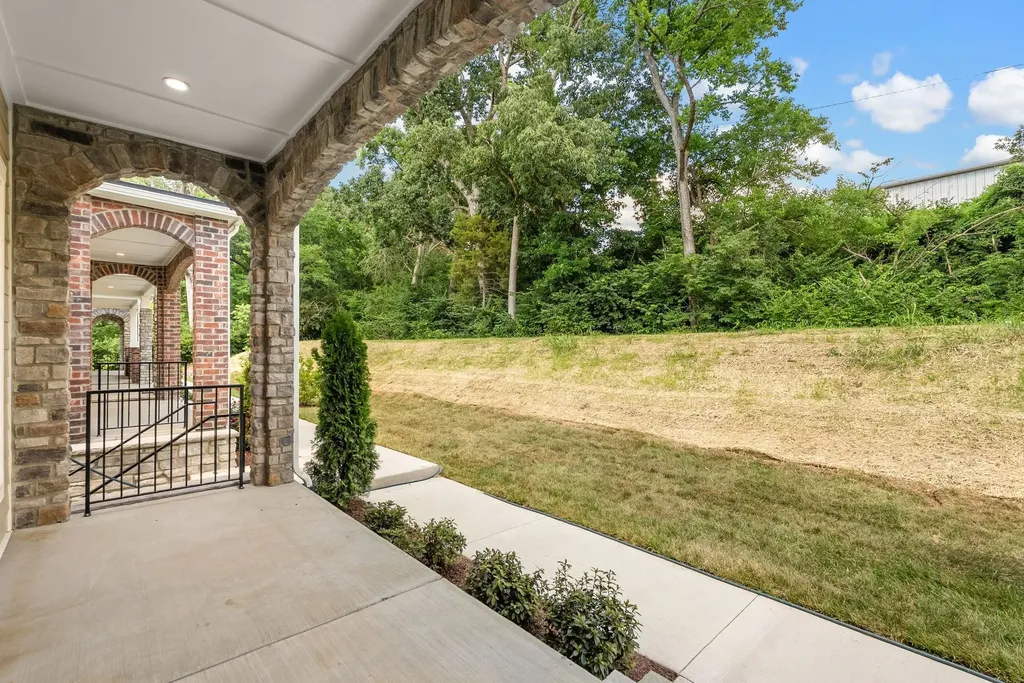 606 Summit Trail Nashville TN 37207