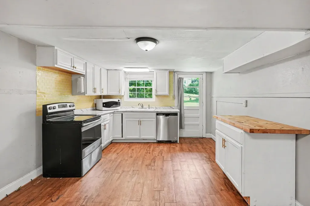 112 8th Avenue Columbia TN 38401