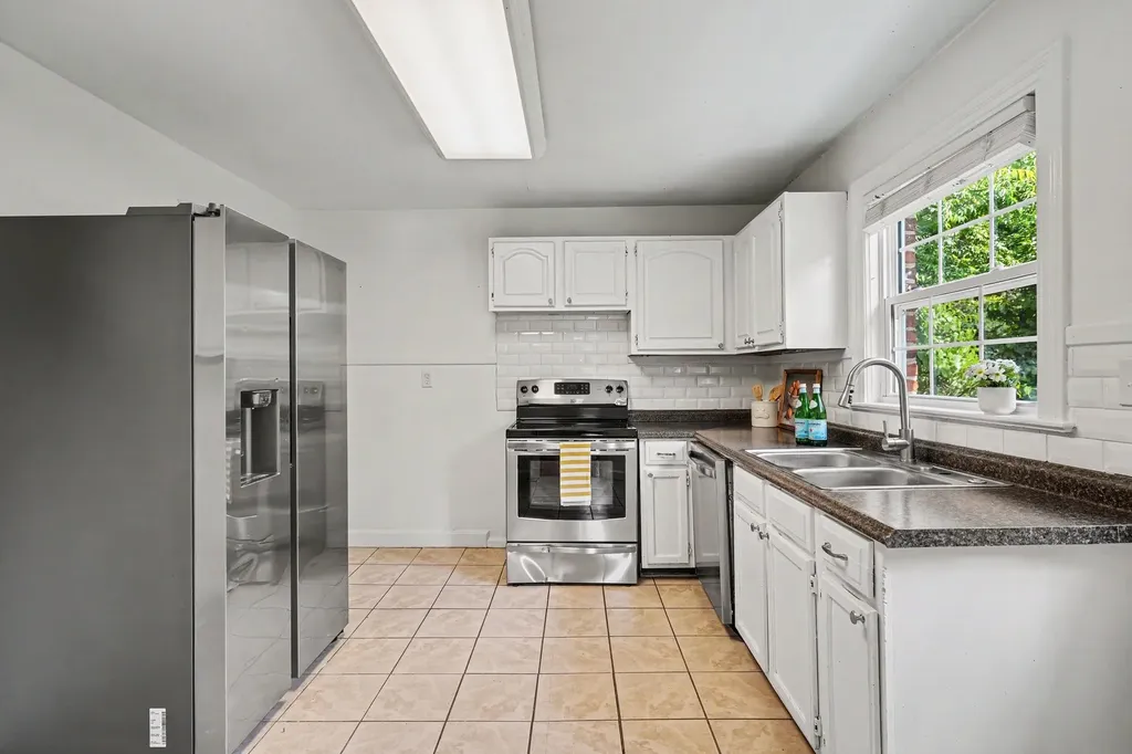 112 8th Avenue Columbia TN 38401