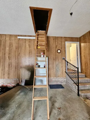 208 Greenwood Drive Paris TN 38242