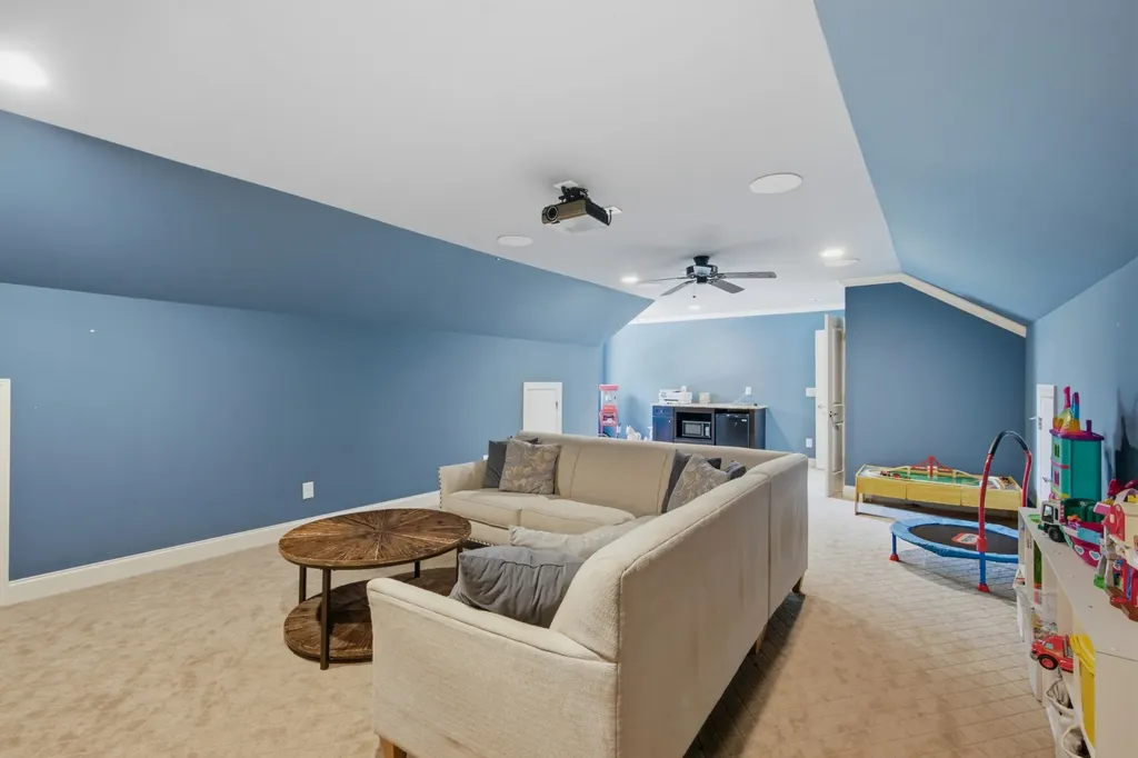 5212 Williamsburg Road Brentwood TN 37027