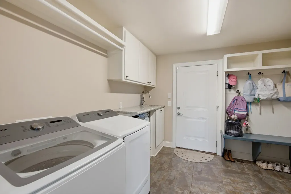 5212 Williamsburg Road Brentwood TN 37027