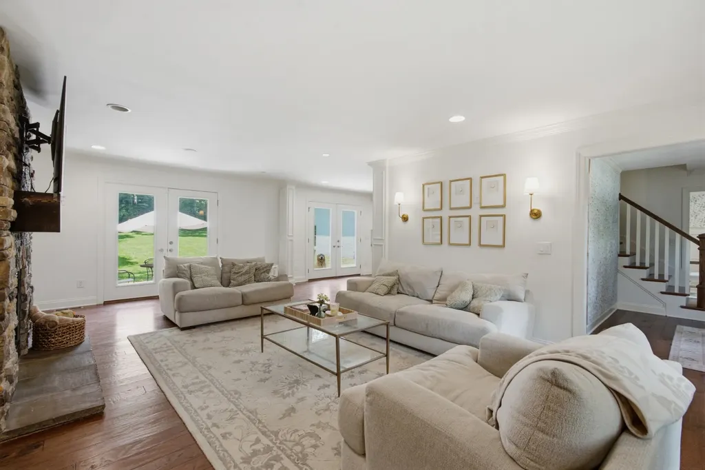 5212 Williamsburg Road Brentwood TN 37027